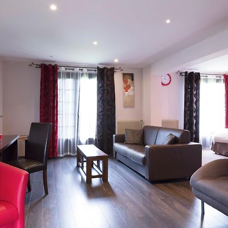 Hotel Restaurant Les Coquelicots, The Originals Relais Saint-Pardoux-l'Ortigier Luaran gambar