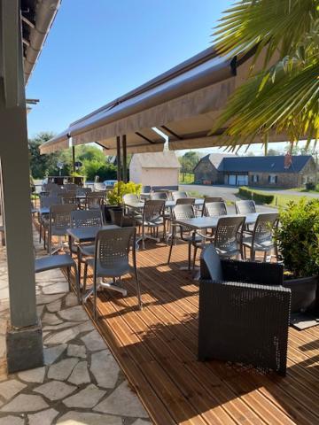 Hotel Restaurant Les Coquelicots, The Originals Relais Saint-Pardoux-l'Ortigier Luaran gambar