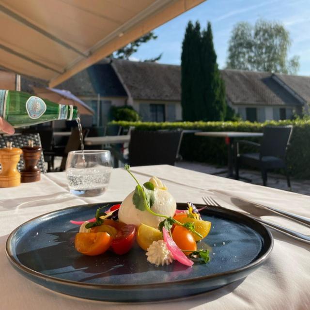 Hotel Restaurant Les Coquelicots, The Originals Relais Saint-Pardoux-l'Ortigier Luaran gambar