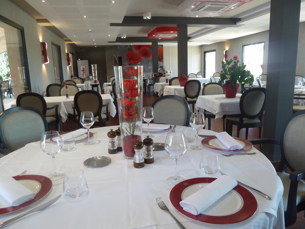 Hotel Restaurant Les Coquelicots, The Originals Relais Saint-Pardoux-l'Ortigier Luaran gambar